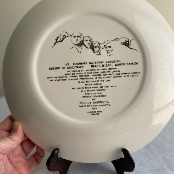 Vintage Collectors Plate Mount Rushmore National Memorial Black Hills SD USA - Picture 5 of 5